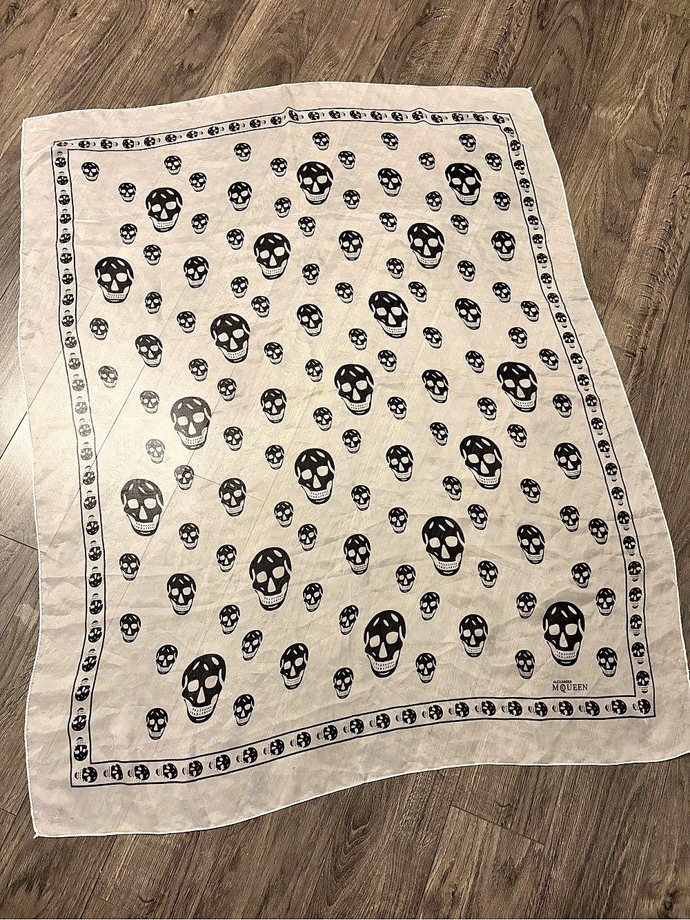 Alexander McQueen Classic Skull Silk Chiffon Scarf Black & White